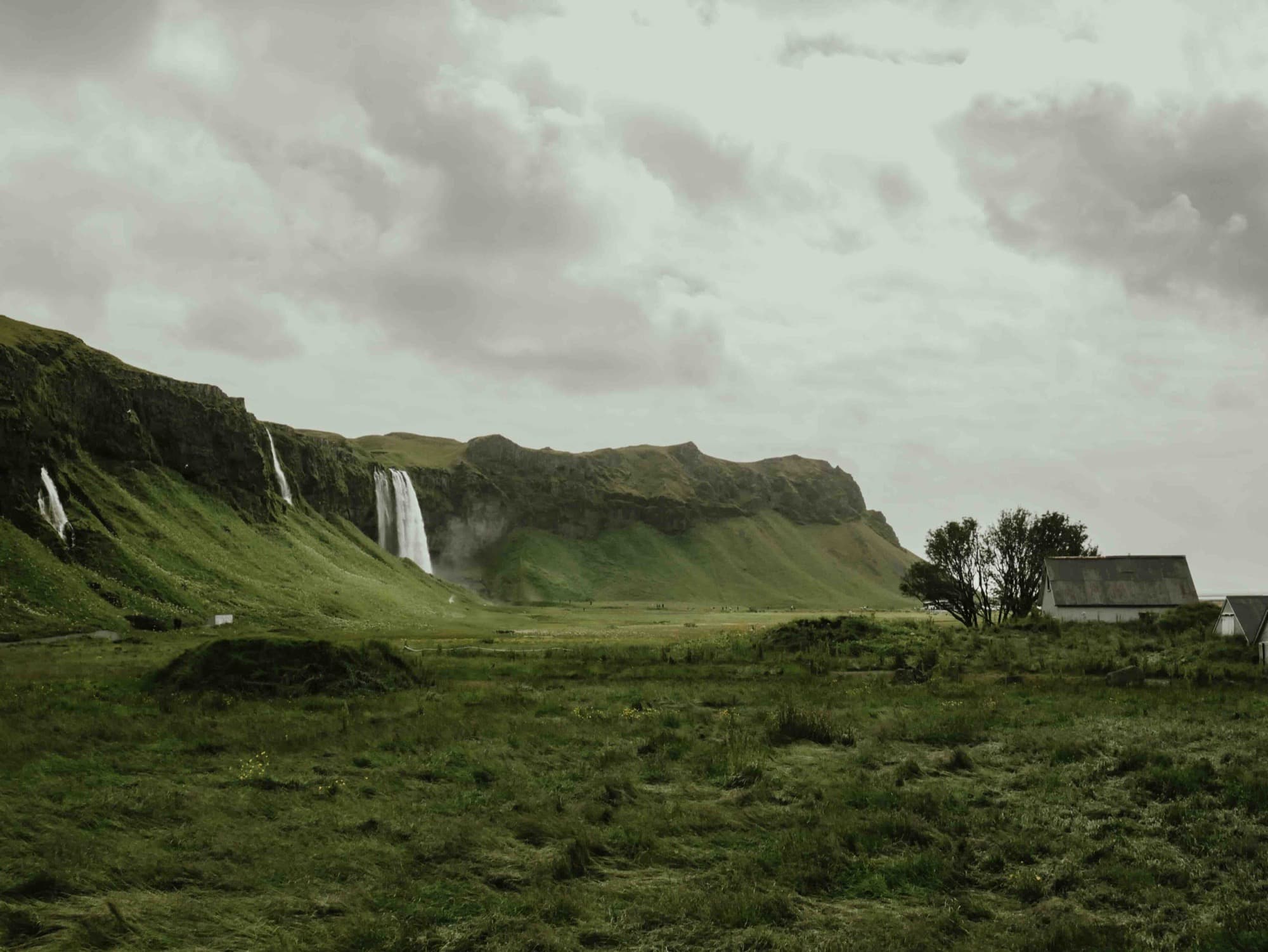 Icelandic waterfall and horizon